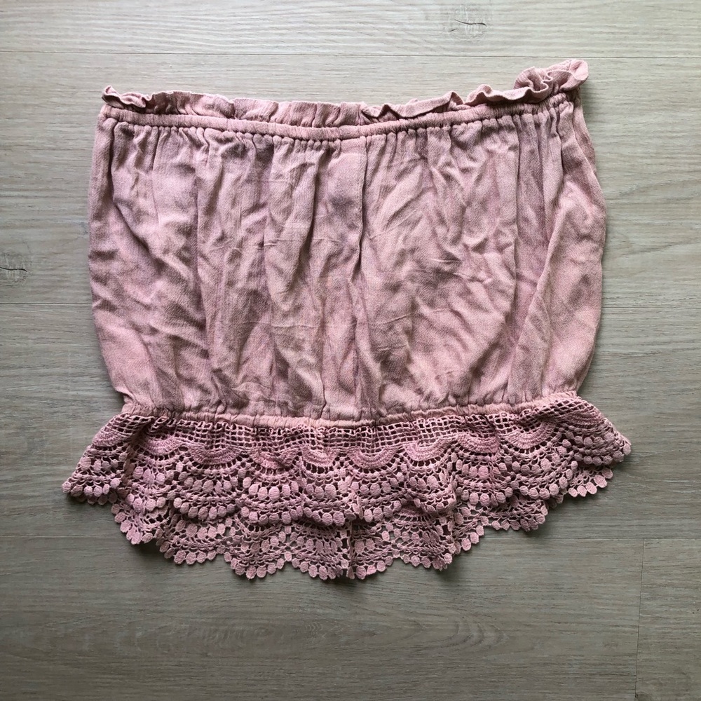 True Destiny Woman’s Blush Crochet Hem Crop Top